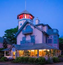 Front of Oak Bluffs Inn